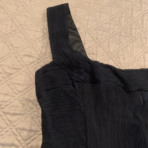 Elie Tahari Black Silk Chiffon Pleated One Shoulder Cocktail Dress - Picture 6 of 11